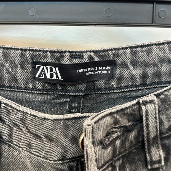Zara tapered black washed denim size 2 - Picture 2 of 5
